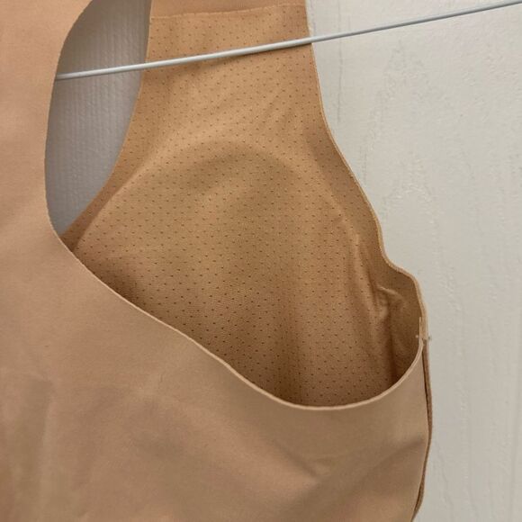 KNIX Racerback Sports Bra Size Medium Tan Sand Supportive Seamless - Picture 4 of 4